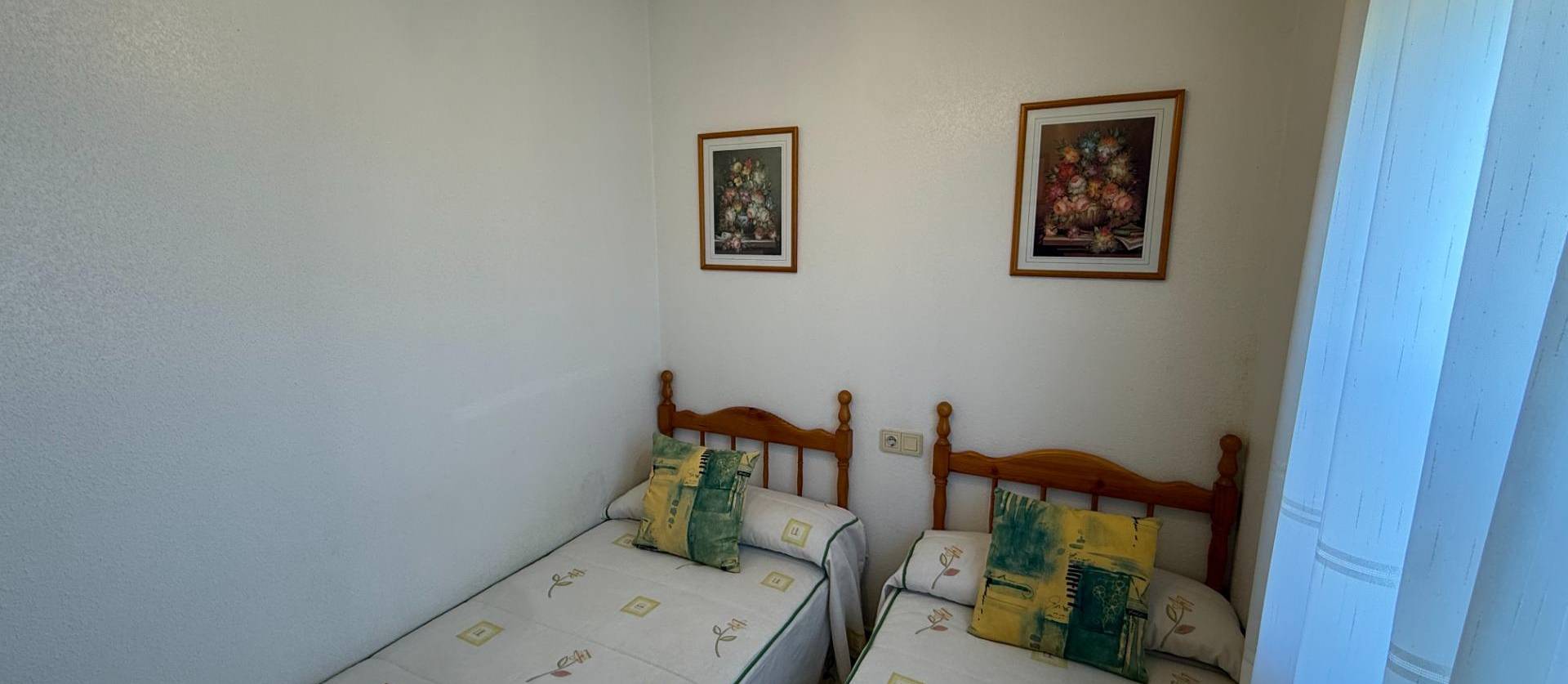 Sale - Bungalow - Torrevieja - Aguas Nuevas
