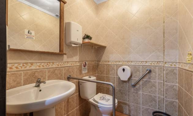 Venta - Comercial - Torrevieja - Estacion de autobuses