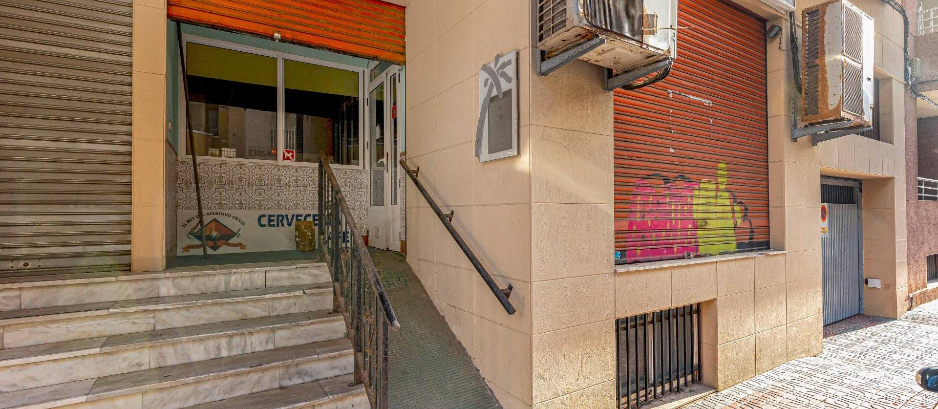 Sale - Commercial - Torrevieja - Playa del cura