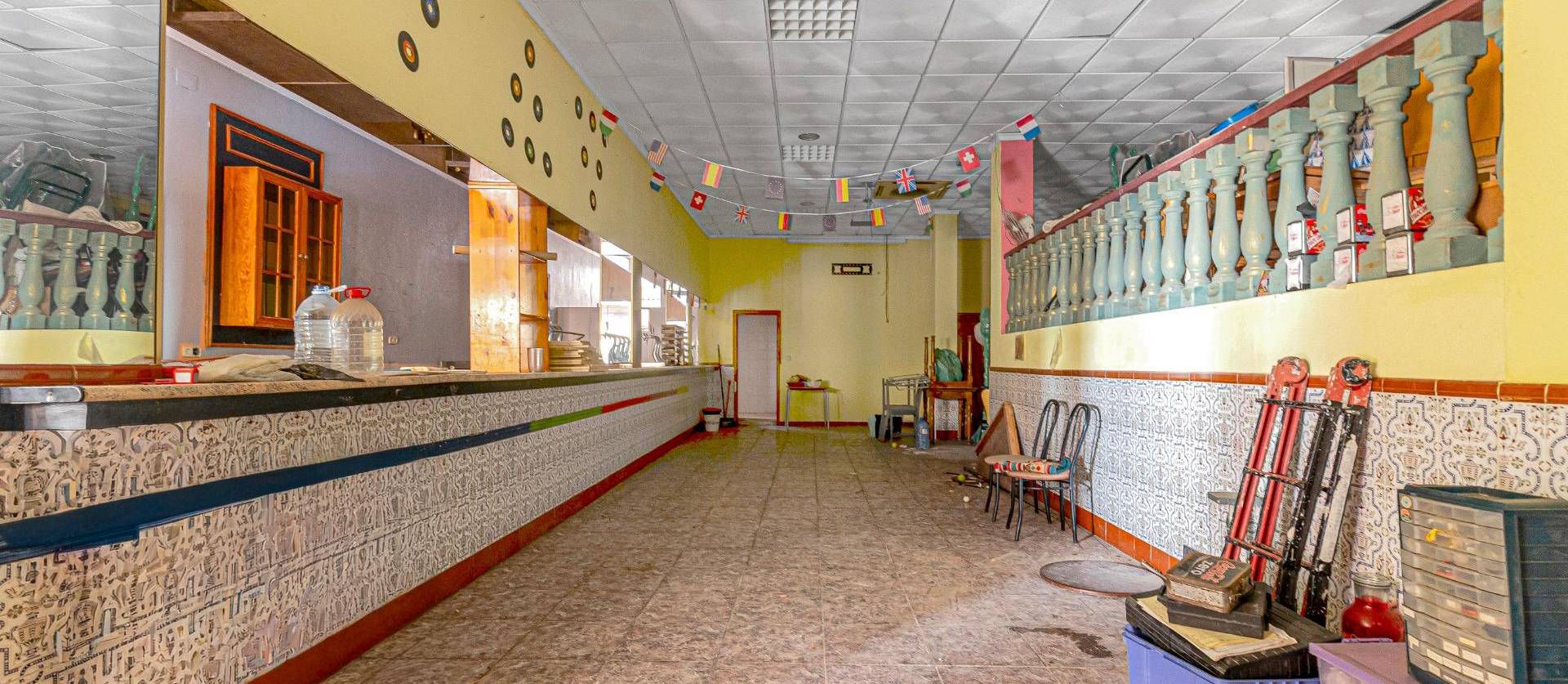 Sale - Commercial - Torrevieja - Playa del cura