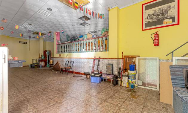 Sale - Commercial - Torrevieja - Playa del cura
