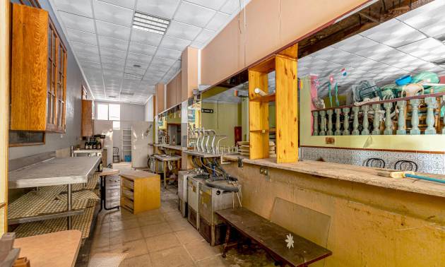 Sale - Commercial - Torrevieja - Playa del cura