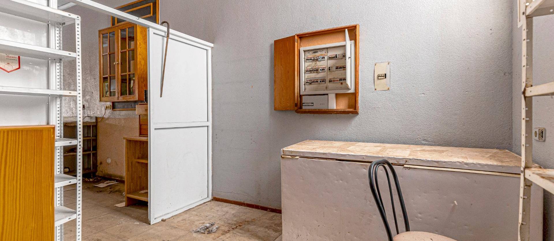 Sale - Commercial - Torrevieja - Playa del cura