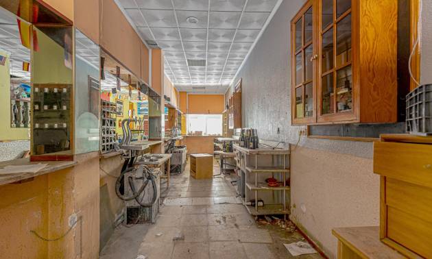 Sale - Commercial - Torrevieja - Playa del cura