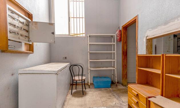 Sale - Commercial - Torrevieja - Playa del cura