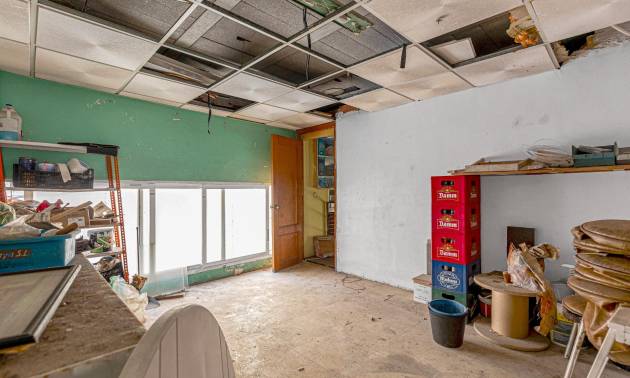 Sale - Commercial - Torrevieja - Playa del cura