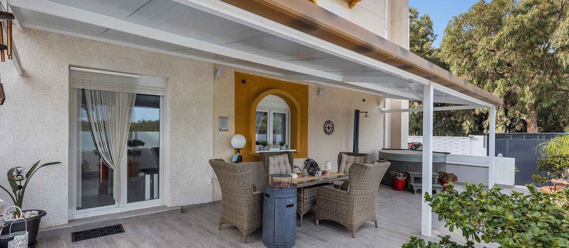 Sale - Villa - Guardamar del Segura - Urbanizaciones