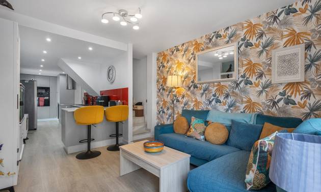 Sale - Villa - Guardamar del Segura - Urbanizaciones