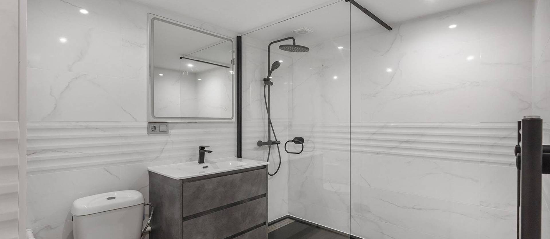 Sale - Villa - Guardamar del Segura - Urbanizaciones