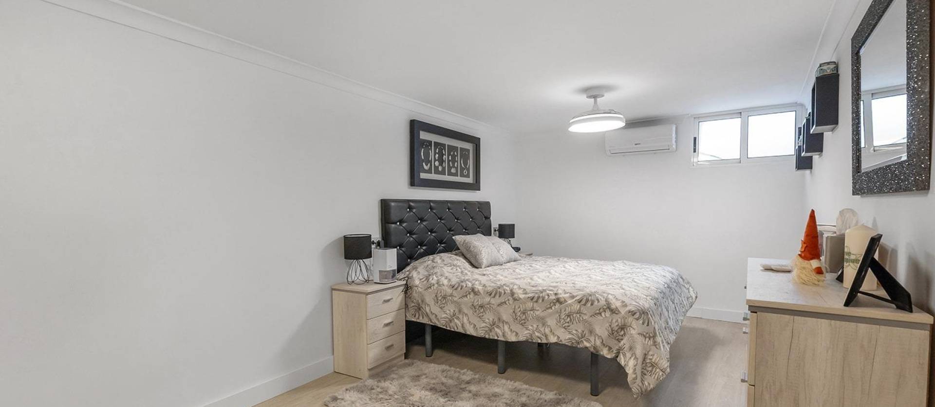 Sale - Villa - Guardamar del Segura - Urbanizaciones