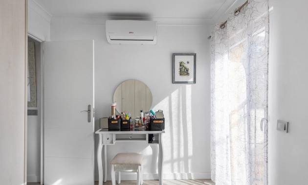 Sale - Villa - Guardamar del Segura - Urbanizaciones