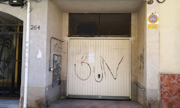 Revente - Commercial - Torrevieja - Playa de los locos