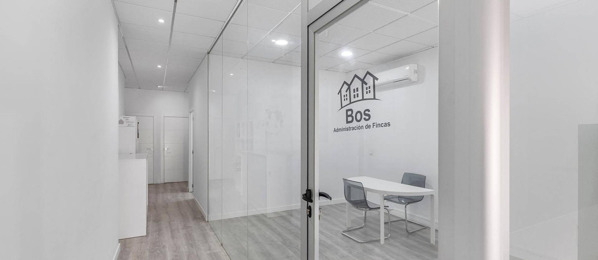 Revente - Commercial - Torrevieja - La Mata pueblo