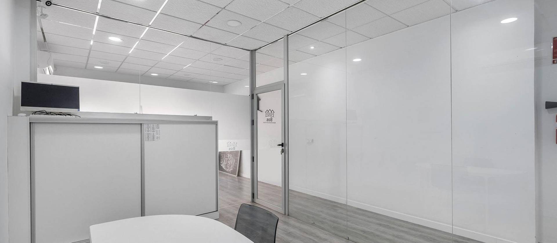 Revente - Commercial - Torrevieja - La Mata pueblo