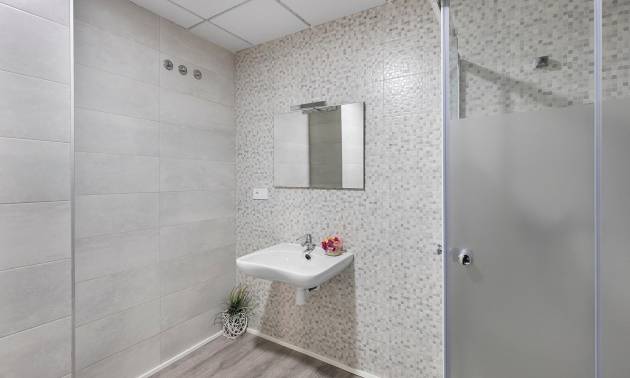 Revente - Commercial - Torrevieja - La Mata pueblo