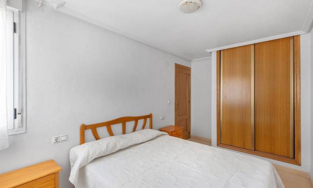 Sale - Apartment - Torrevieja - Centro