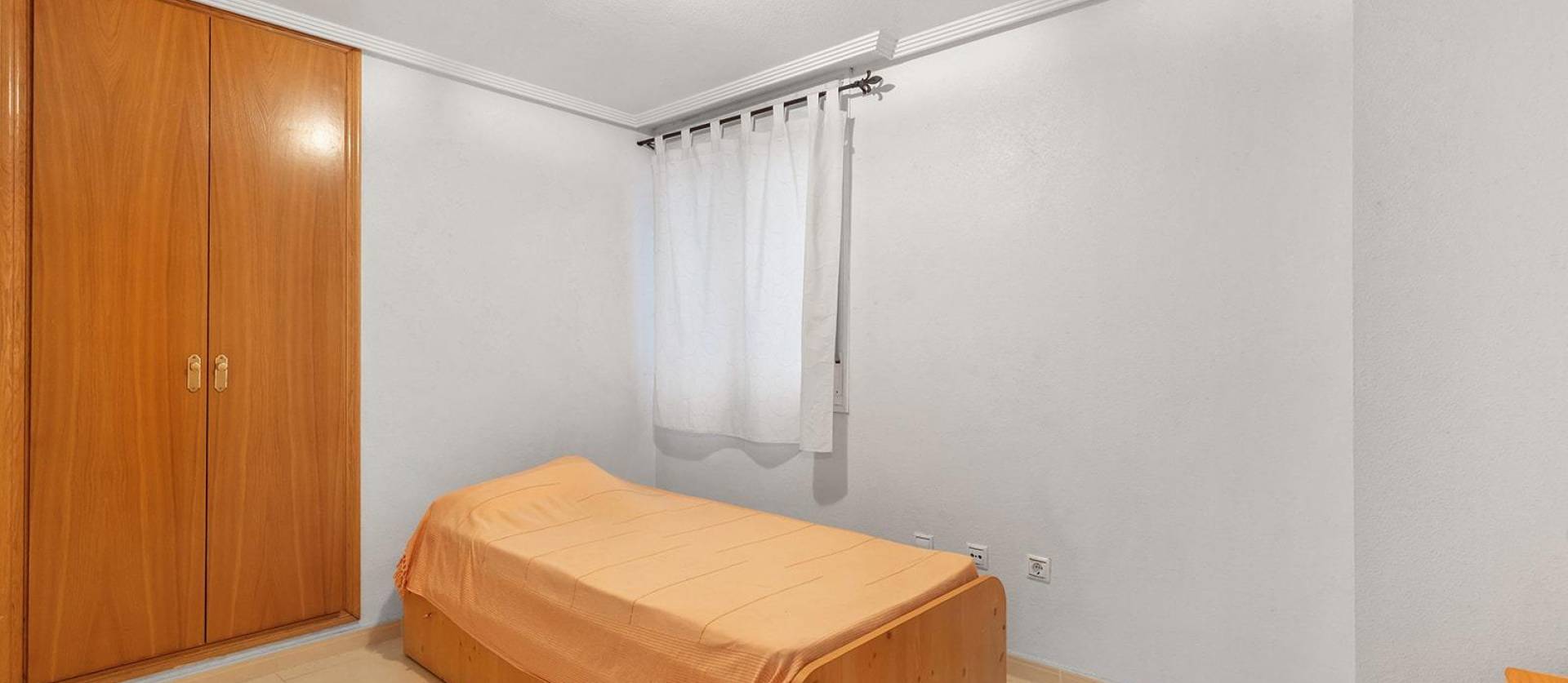 Sale - Apartment - Torrevieja - Centro