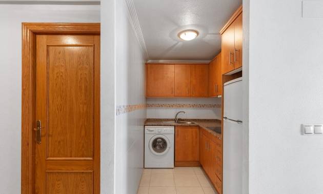 Sale - Apartment - Torrevieja - Centro