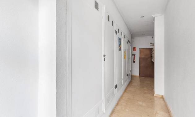 Sale - Apartment - Torrevieja - Centro
