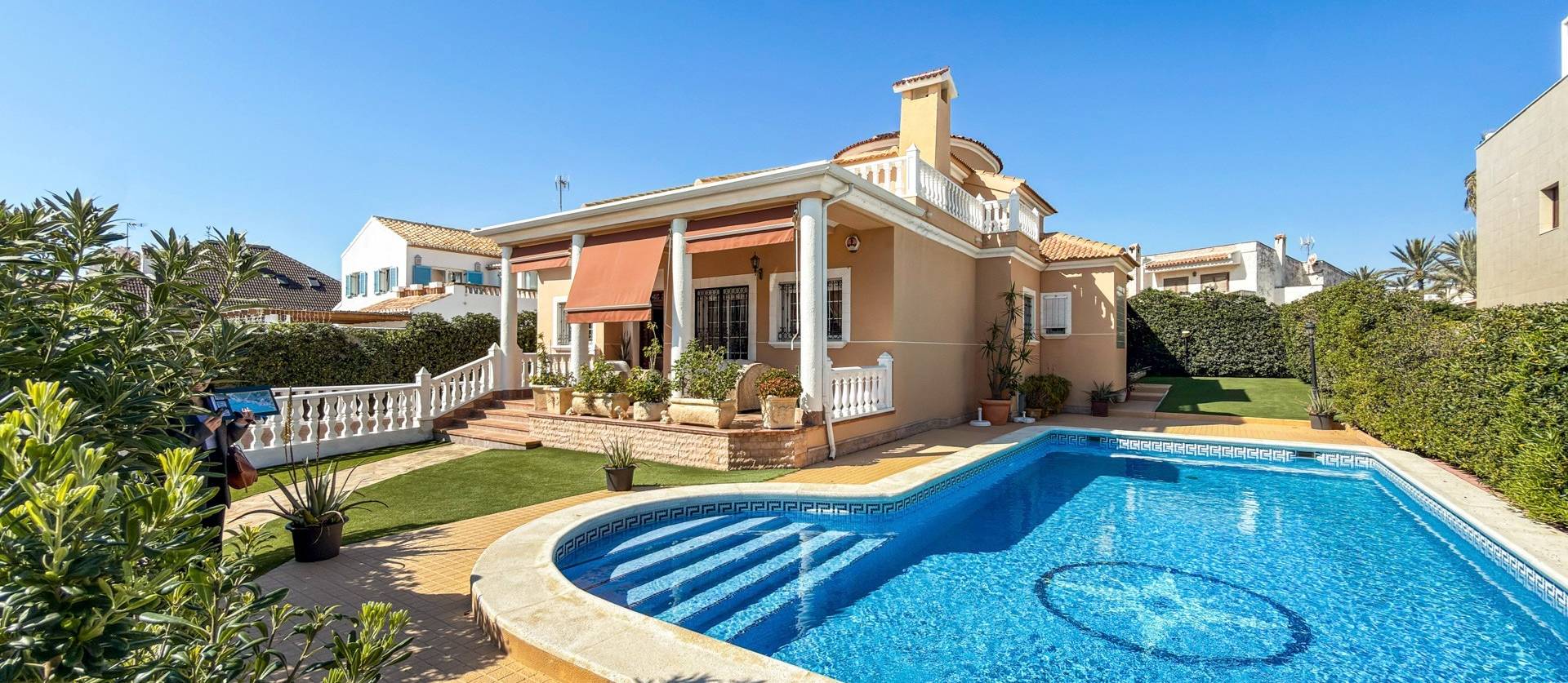 Bestaande woningen - Villa - Torrevieja - La Mata