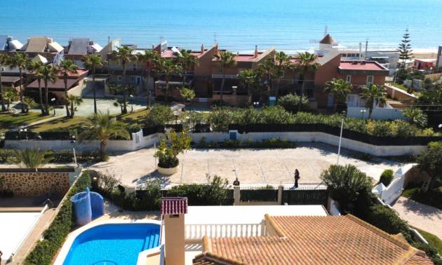 Bestaande woningen - Villa - Torrevieja - La Mata