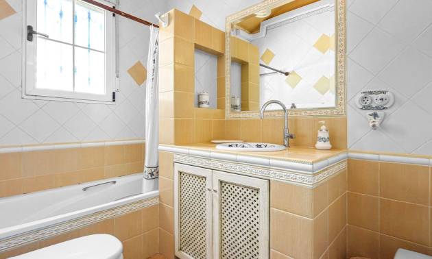 Bestaande woningen - Villa - Torrevieja - La Mata