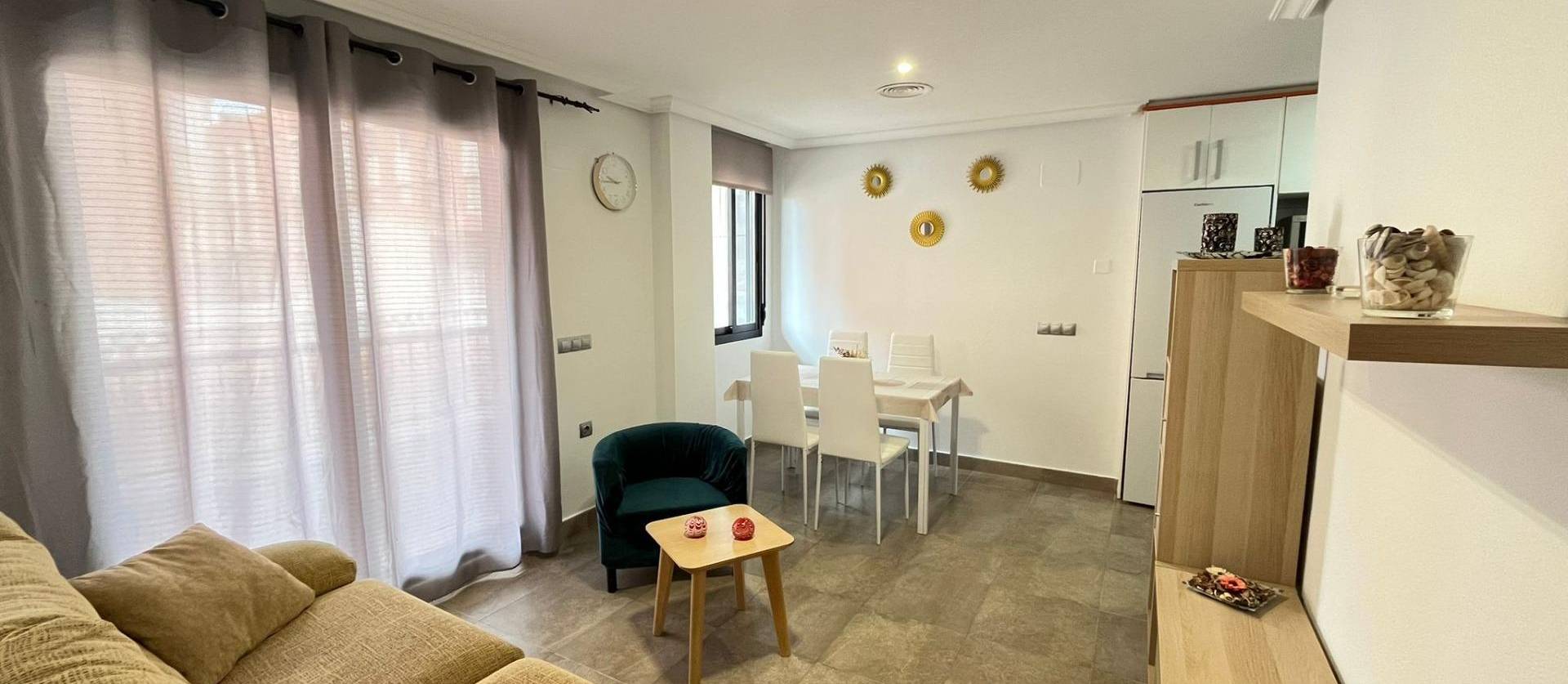 Bestaande woningen - Appartment - Torrevieja - La Mata pueblo