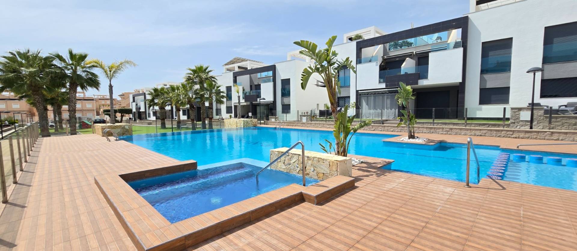 Sale - Apartment / Flat * - Orihuela Costa * - Punta Prima *