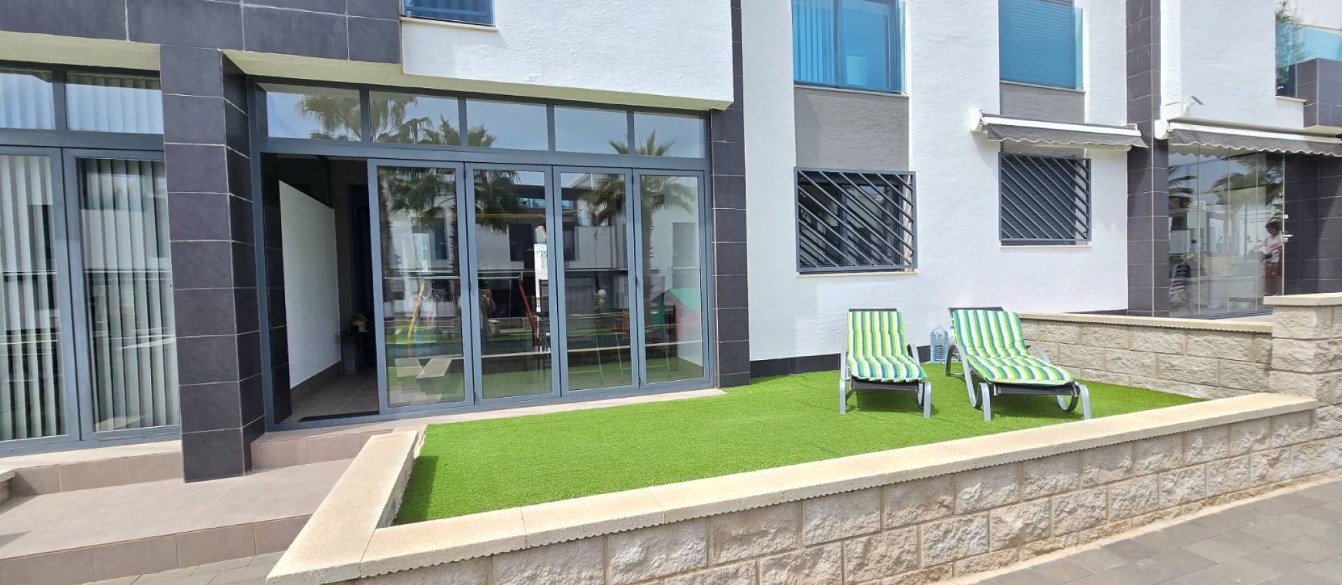 Sale - Apartment / Flat * - Orihuela Costa * - Punta Prima *