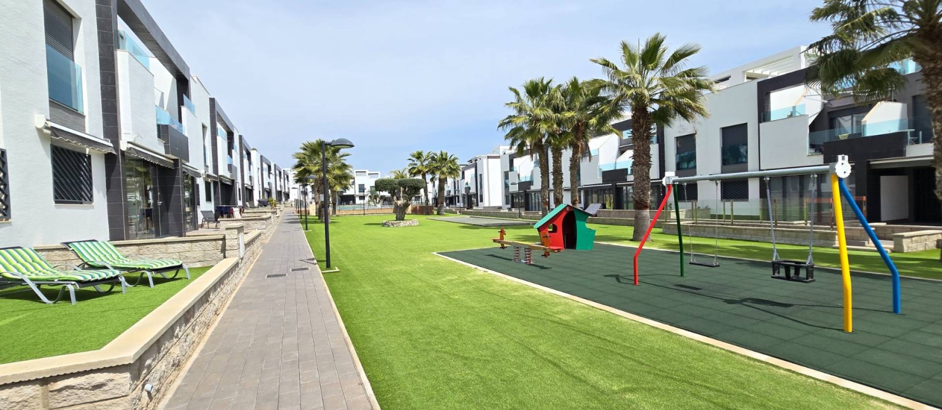 Sale - Apartment / Flat * - Orihuela Costa * - Punta Prima *