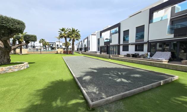 Sale - Apartment / Flat * - Orihuela Costa * - Punta Prima *