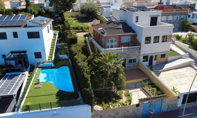 Sale - Villa - Torrevieja - Los balcones