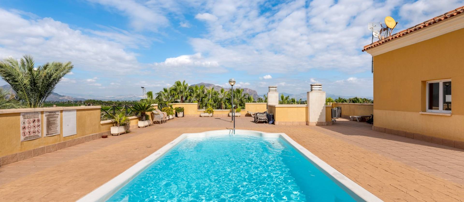 Sale - Apartment - Jacarilla