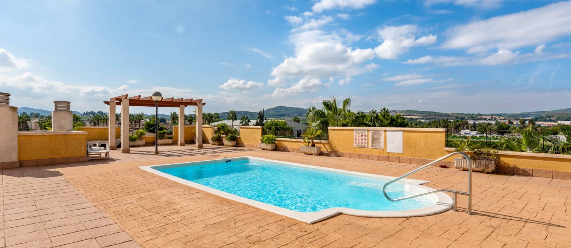 Sale - Apartment - Jacarilla