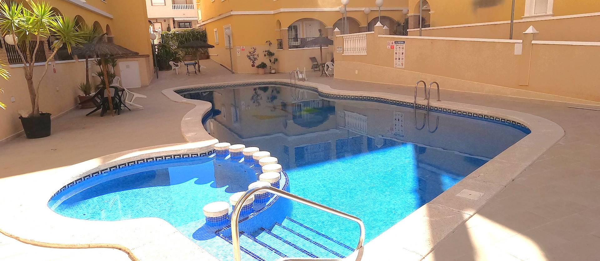 Revente - Apartment - Algorfa