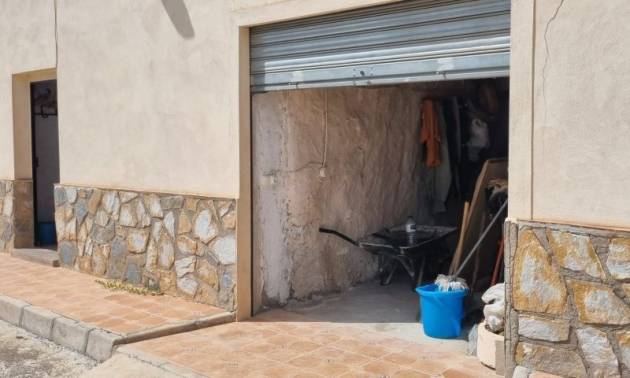 Sale - Country House - Hondón de las Nieves