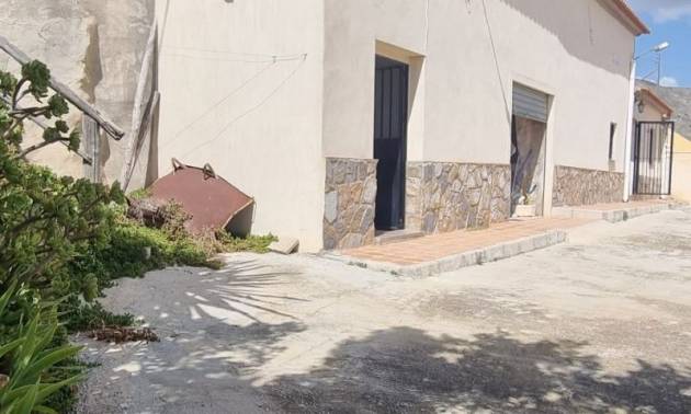 Sale - Country House - Hondón de las Nieves