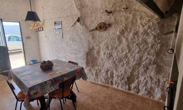 Sale - Country House - Hondón de las Nieves