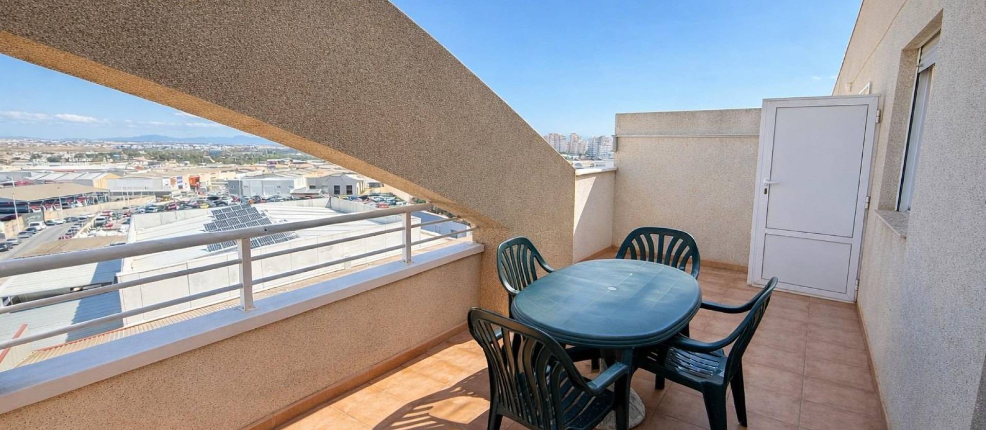 Sale - Apartment - Torrevieja - Centro