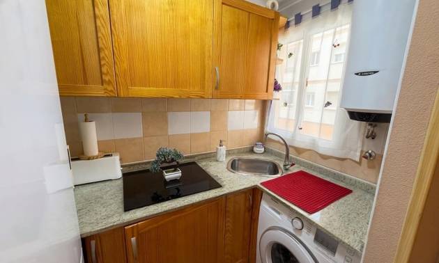 Sale - Apartment - Torrevieja - Centro