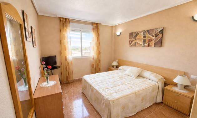 Sale - Apartment - Torrevieja - Centro