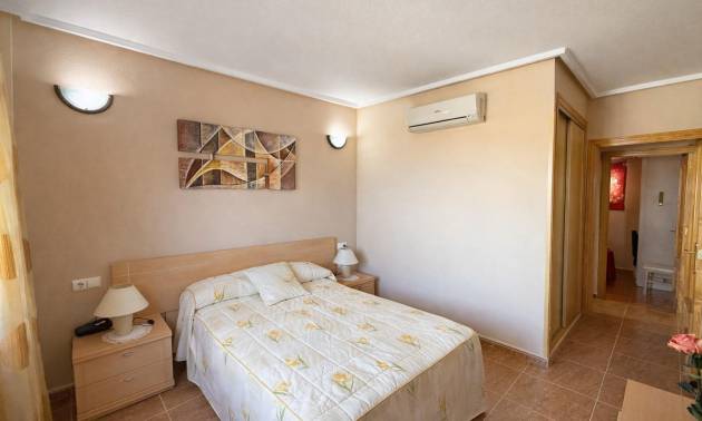 Sale - Apartment - Torrevieja - Centro