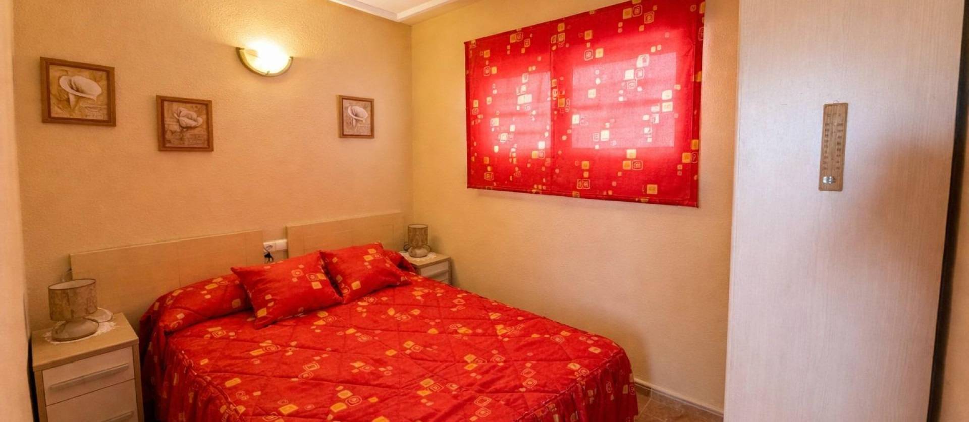 Sale - Apartment - Torrevieja - Centro