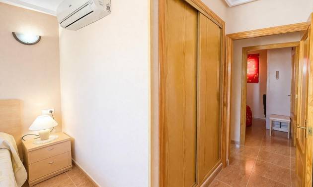 Sale - Apartment - Torrevieja - Centro