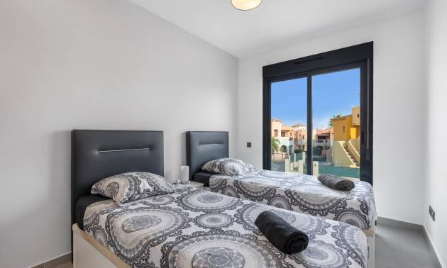 Sale - Bungalow - Torrevieja - Los Balcones - Los Altos del Edén