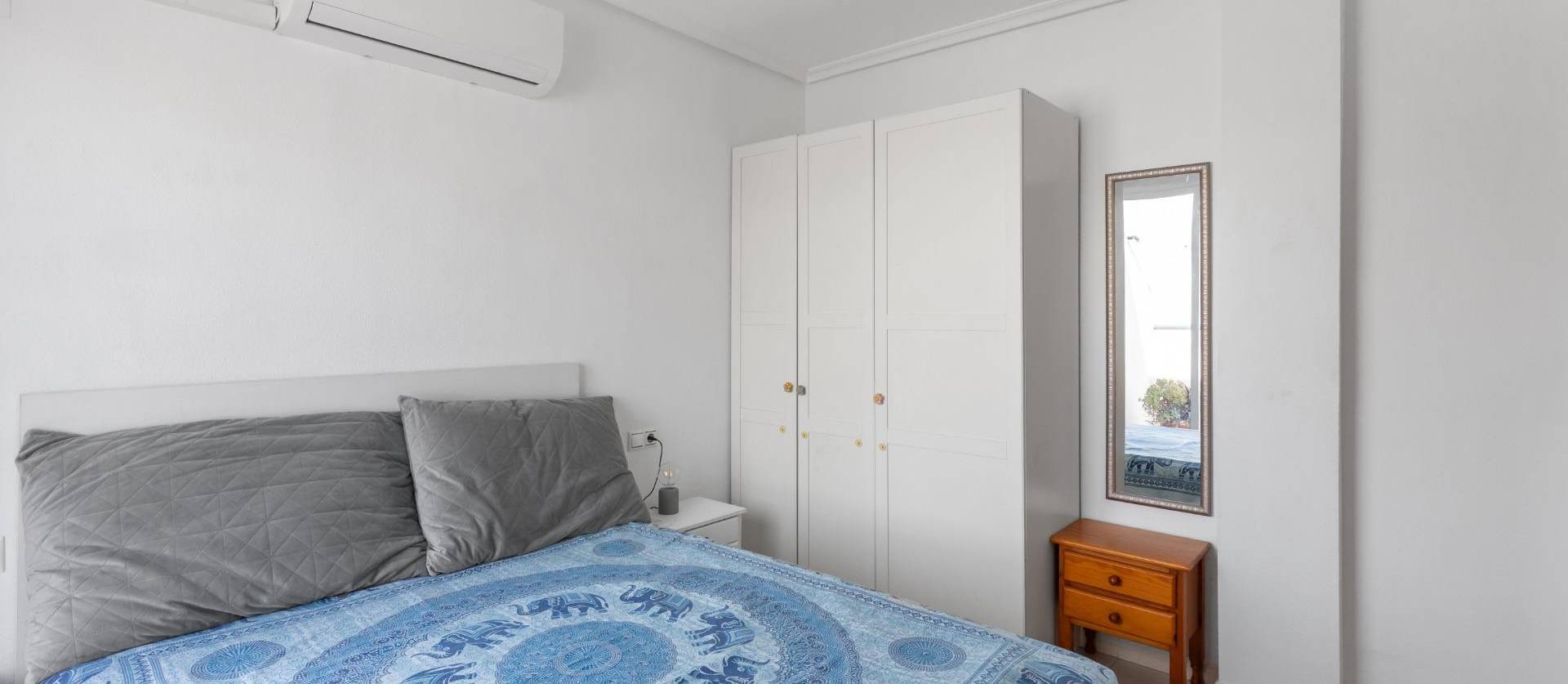 Sale - Apartment - Torrevieja - Playa de los locos