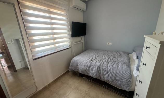 Revente - Apartment - Torrevieja - Aguas Nuevas