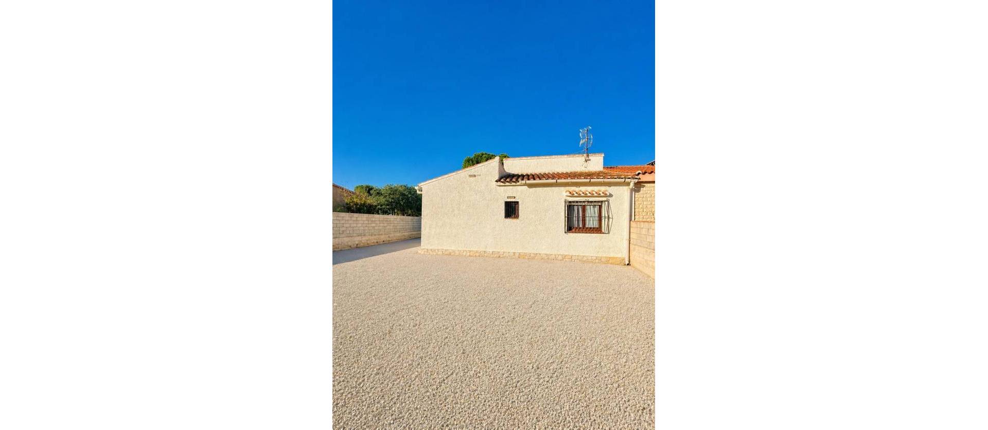 Sale - Villa - Torrevieja - Aguas Nuevas