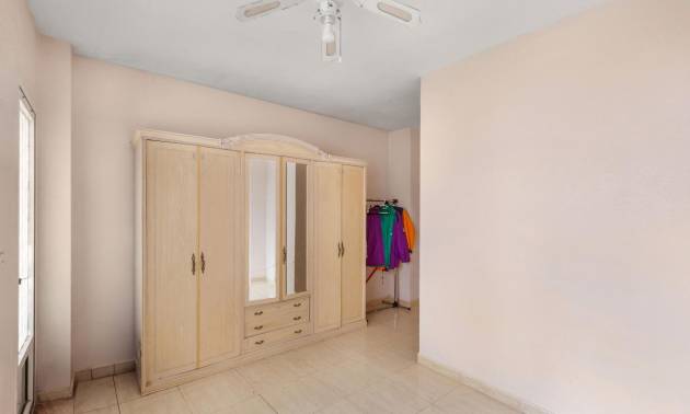 Sale - Apartment - Torrevieja - Centro - Muelle Pesquero