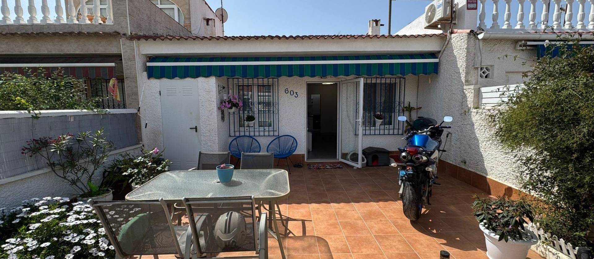 Bestaande woningen - Bungalow - Torrevieja - La Siesta - El Salado - Torreta